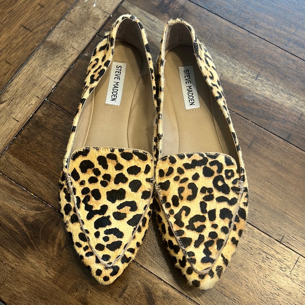 Steve Madden, leopard flats, size 9